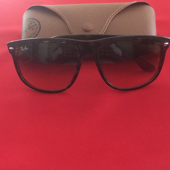Ray-Ban Tortoise/Light Brown Sunglasses - Picture 4 of 4
